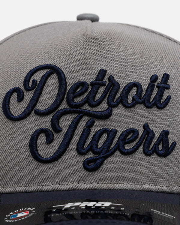 MLB Detroit Tigers Souvenir Pinch Front Strapback