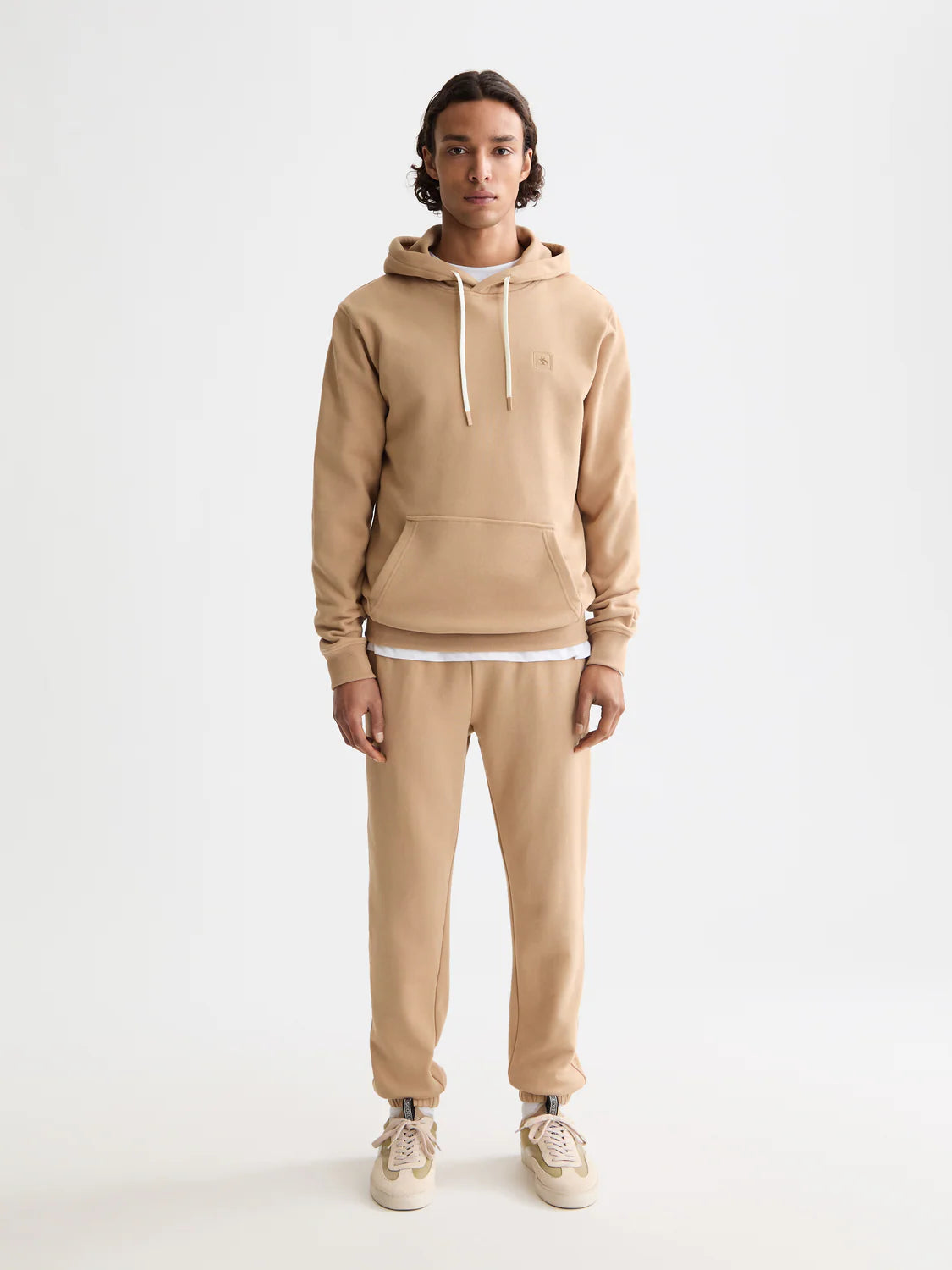 Seasonal Core - Logo Badge Sweatpants